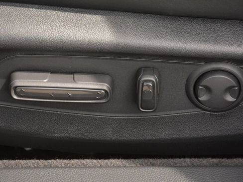 Used 2025 Honda Accord EX-L image 8