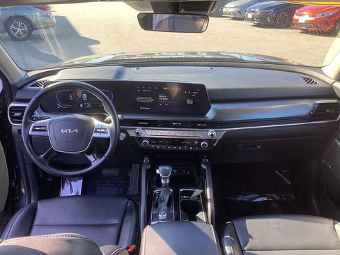 Certified 2025 Kia Telluride S FWD image 18