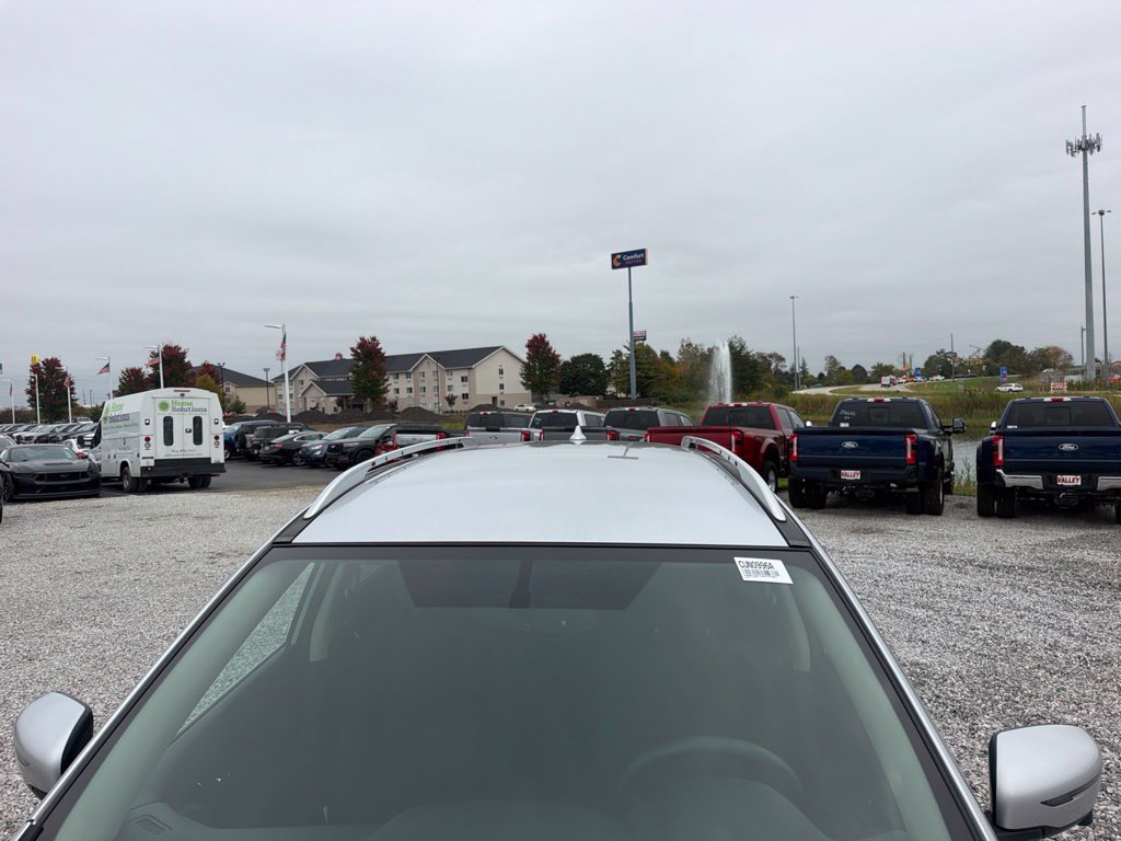 Used 2017 Nissan Rogue SV w/ SV Premium Package AWD/4WD image 15