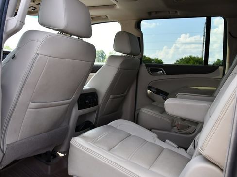 Used 2019 GMC Yukon XL Denali w/ Denali Ultimate Package AWD/4WD image 23