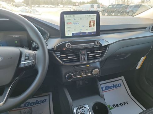 New 2026 Ford Escape Active AWD/4WD image 17