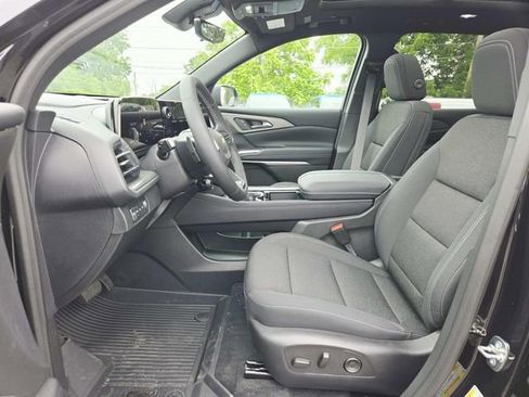 New 2026 Chevrolet Traverse LT w/ Sun and Wheel Package AWD/4WD image 9