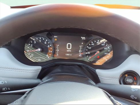 Used 2025 Jeep Compass Limited image 9