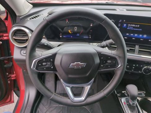 Certified 2024 Chevrolet Trax ACTIV w/ Driver Confidence Package FWD image 12