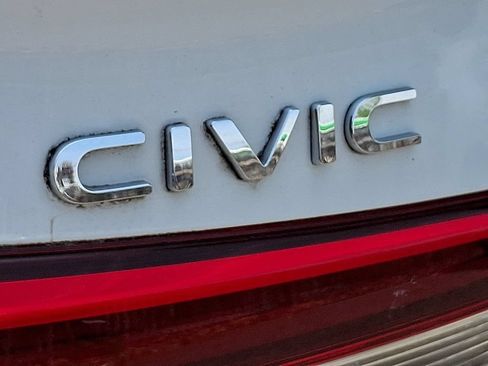 Used 2024 Honda Civic LX image 4