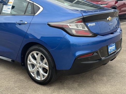 Used 2017 Chevrolet Volt Premier w/ Driver Confidence II Package image 15