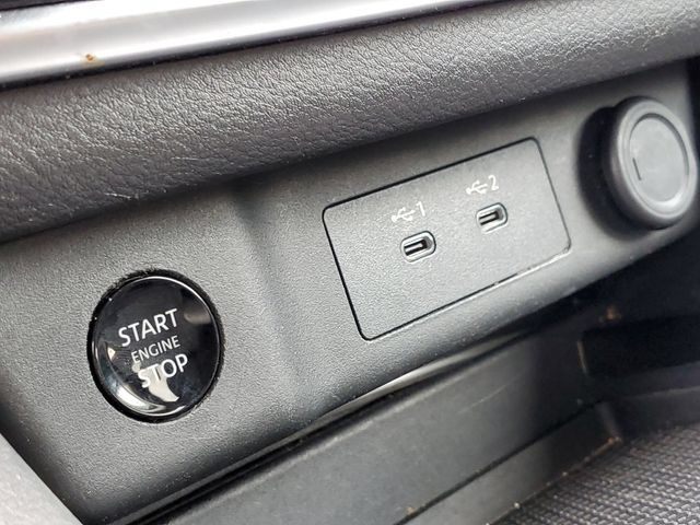 Used 2024 Nissan Rogue S AWD/4WD image 16
