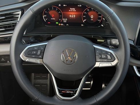 New 2026 Volkswagen Atlas Peak Edition AWD/4WD image 17