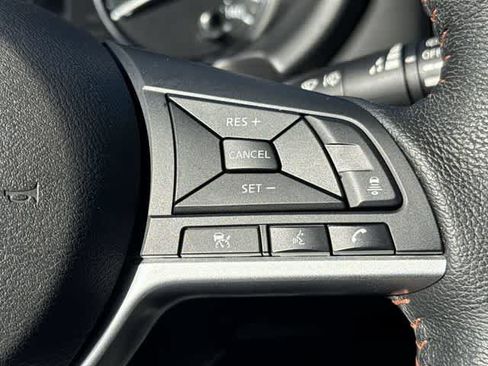 Used 2021 Nissan Kicks SR w/ SR Premium Package FWD image 22