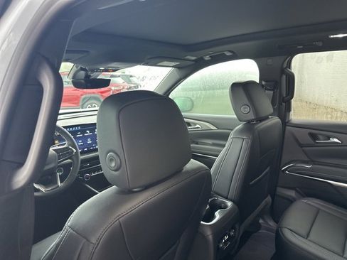 New 2026 Chevrolet Traverse LT w/ Sun and Wheel Package image 29