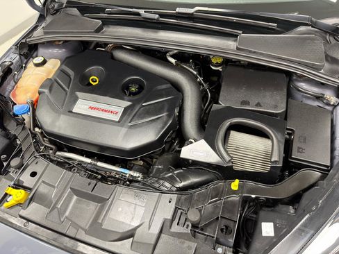 Used 2016 Ford Focus RS image 37