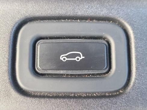 Used 2023 Land Rover Range Rover SE AWD/4WD image 11