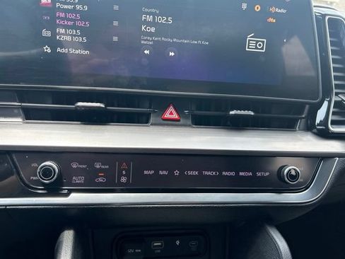 Used 2023 Kia Sportage EX FWD image 22