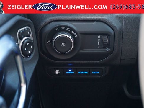 Used 2023 Jeep Wrangler Unlimited AWD/4WD image 27