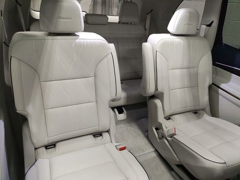 New 2026 Buick Enclave Avenir w/ Super Cruise Package image 11