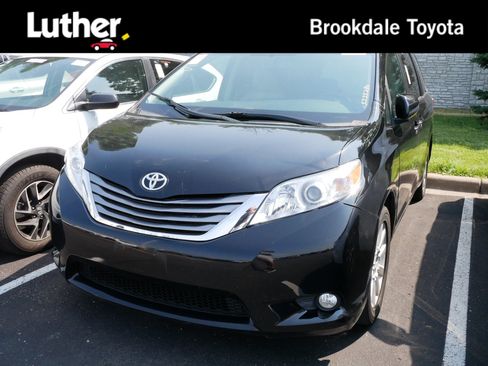 Used 2015 Toyota Sienna XLE w/ XLE Navigation Package AWD/4WD image 1
