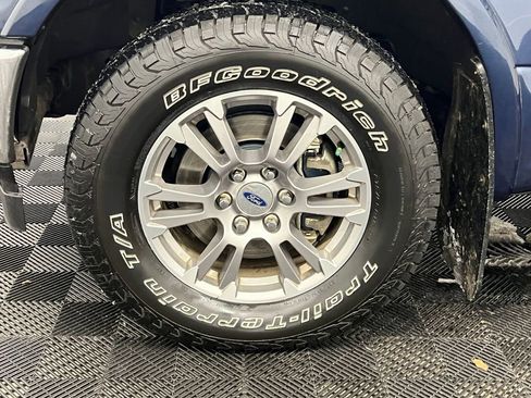 Used 2018 Ford F150 Lariat w/ Equipment Group 501A Mid image 10