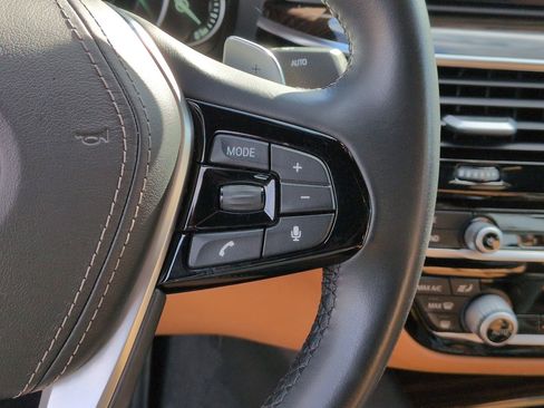 Used 2019 BMW 530e 530e iPerformance w/ Convenience Package image 20