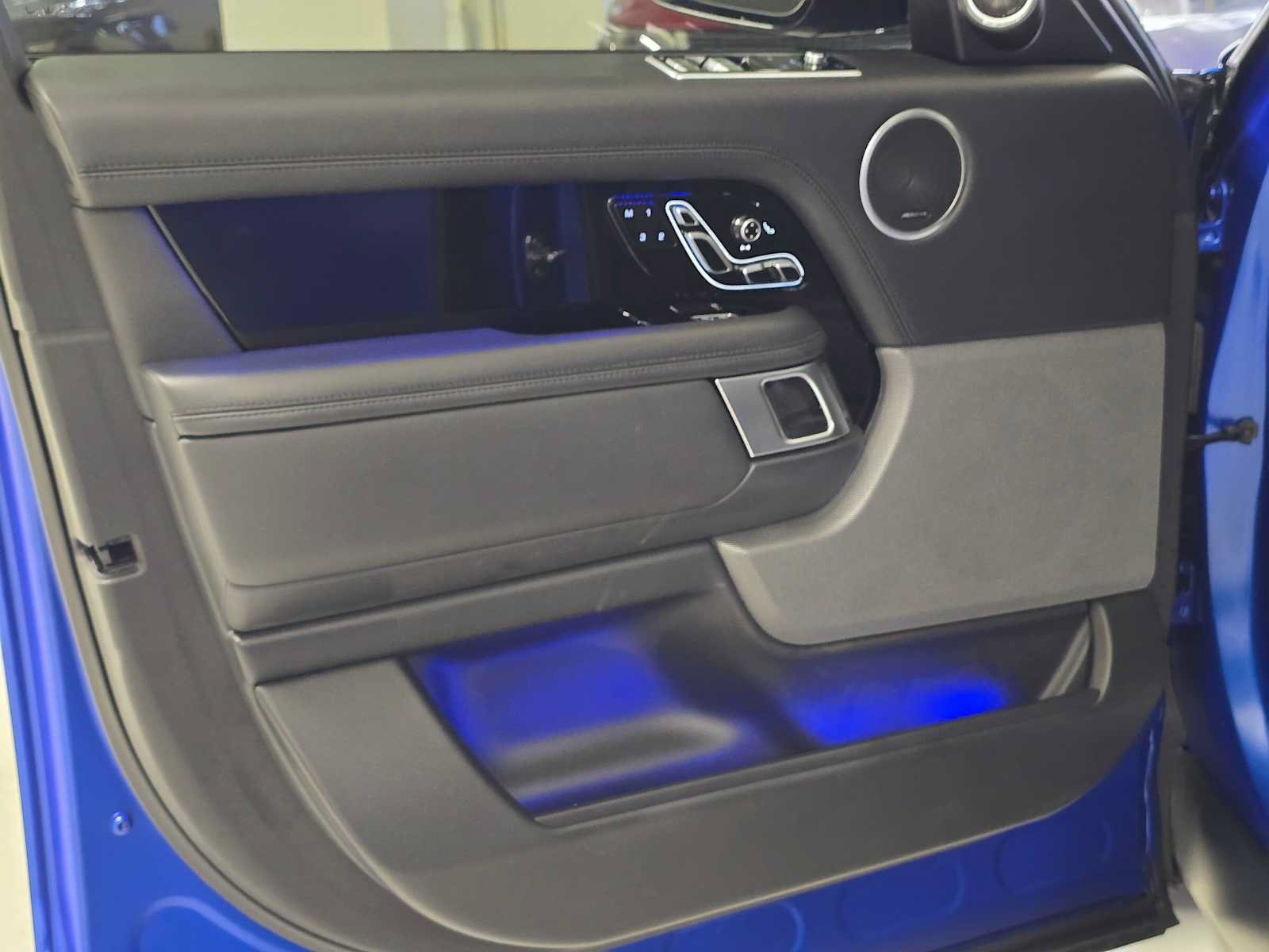 Used 2020 Land Rover Range Rover HSE AWD/4WD image 17