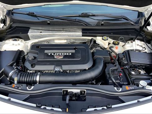 Used 2019 Cadillac XT4 Luxury FWD image 48