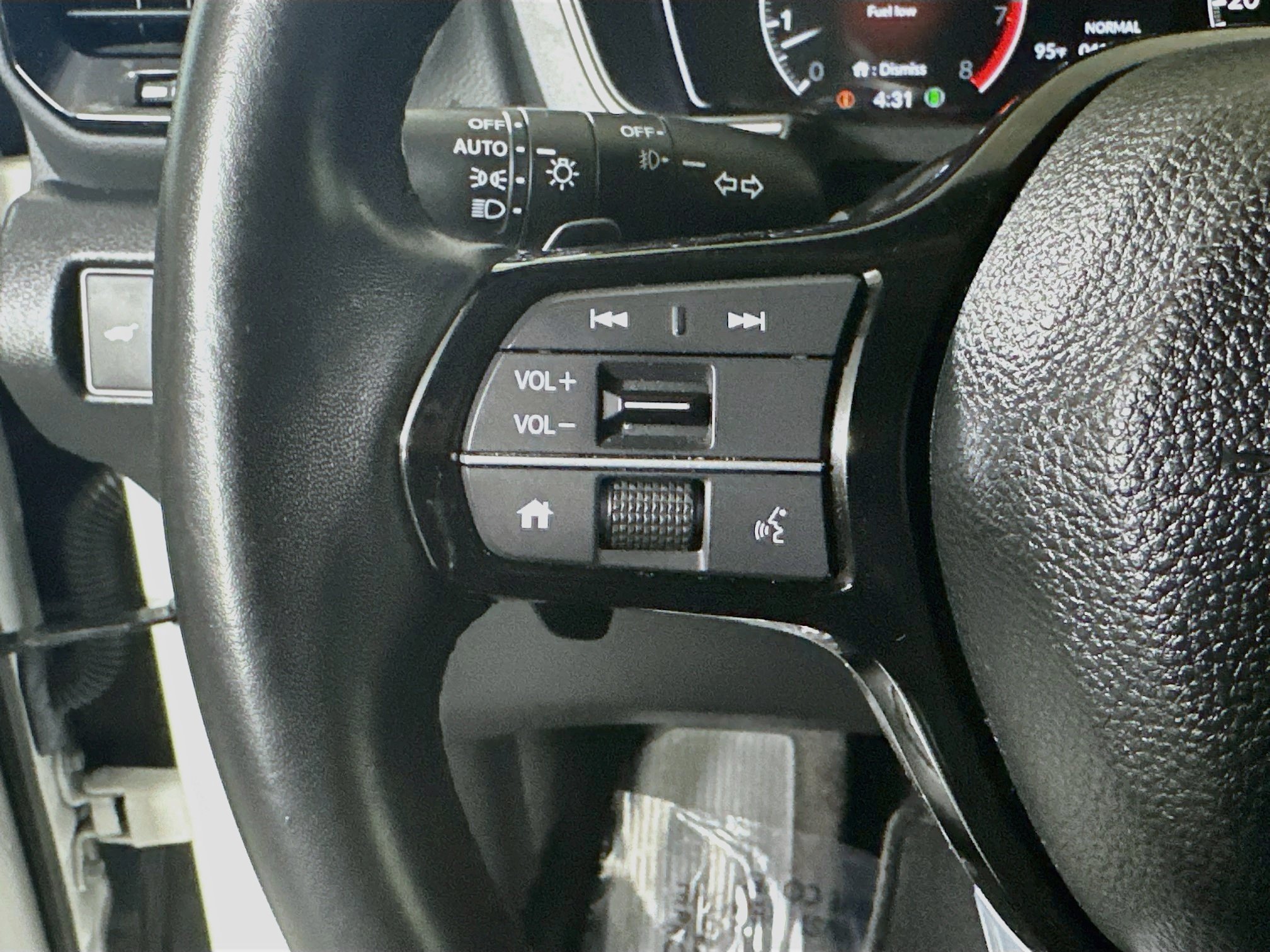 Used 2023 Honda Pilot EX-L image 16