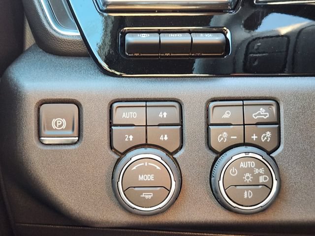 New 2026 Chevrolet Silverado 3500 High Country w/ High Country Premium Package AWD/4WD image 21