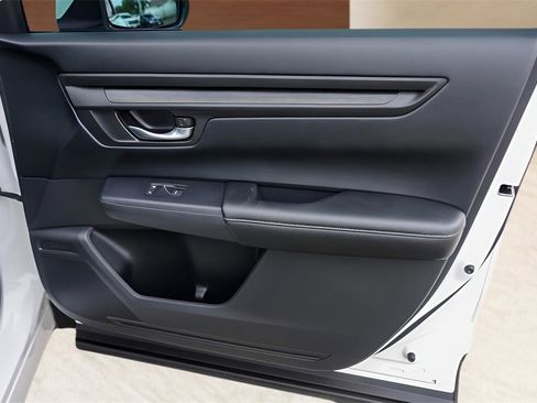 Used 2025 Honda CR-V EX image 24