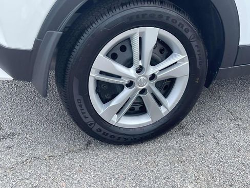 Used 2025 Nissan Kicks Play S image 7