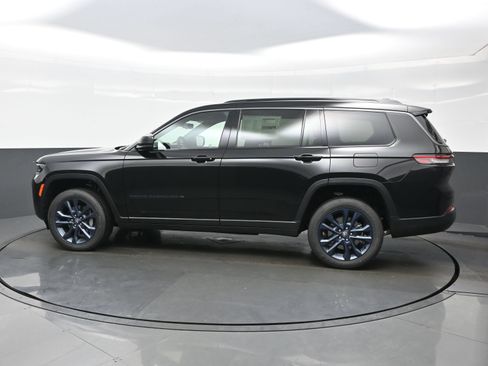 New 2026 Jeep Grand Cherokee L Limited AWD/4WD image 4