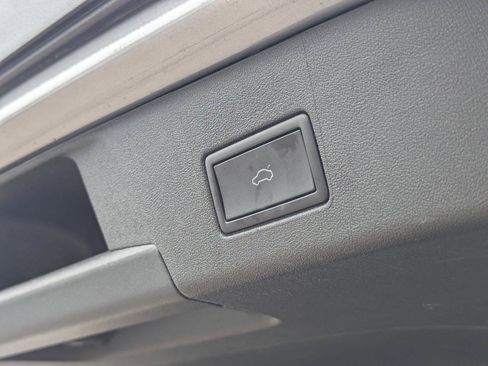 Certified 2023 Volkswagen ID.4 Pro S AWD/4WD image 29