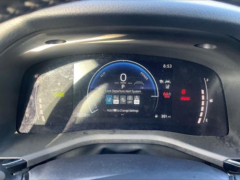 Used 2025 Toyota Camry SE FWD image 25