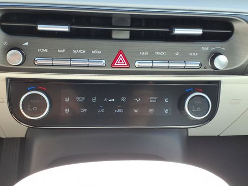New 2026 Hyundai Palisade Calligraphy FWD image 13