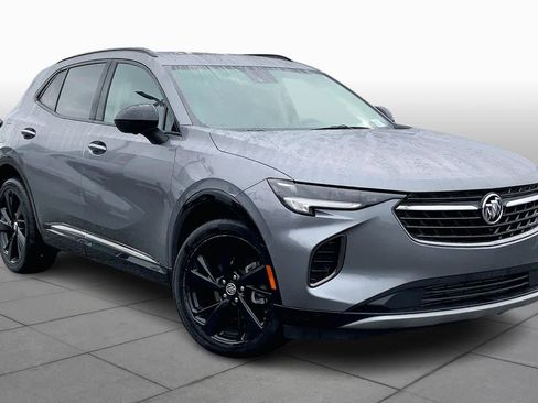 Used 2022 Buick Envision Essence w/ Technology Package II image 3