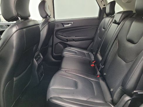 Used 2019 Ford Edge Titanium w/ Equipment Group 301A FWD image 18