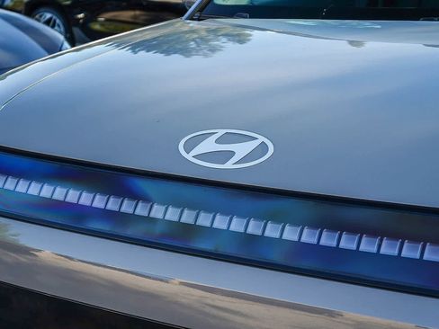 New 2026 Hyundai Ioniq 9 SEL image 9