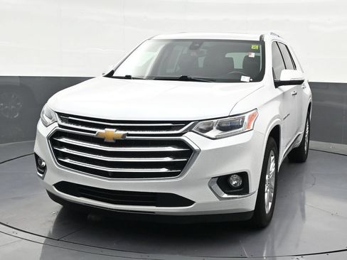 Used 2021 Chevrolet Traverse High Country FWD image 9