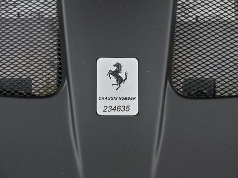 Used 2018 Ferrari 812 Superfast RWD image 17