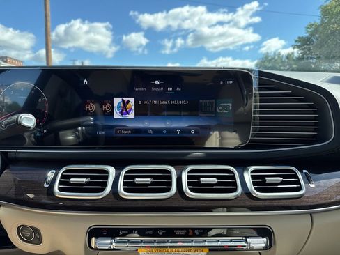 New 2026 Mercedes-Benz GLS 450 4MATIC image 38