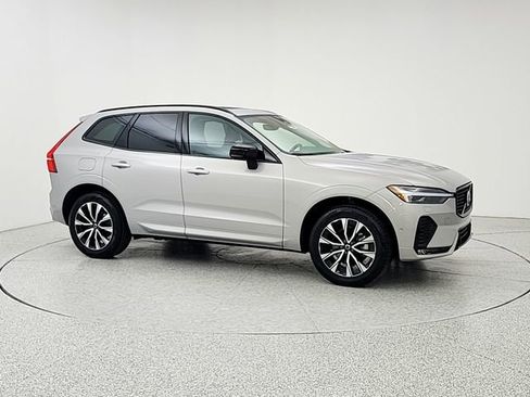 Certified 2025 Volvo XC60 B5 Plus AWD/4WD image 3