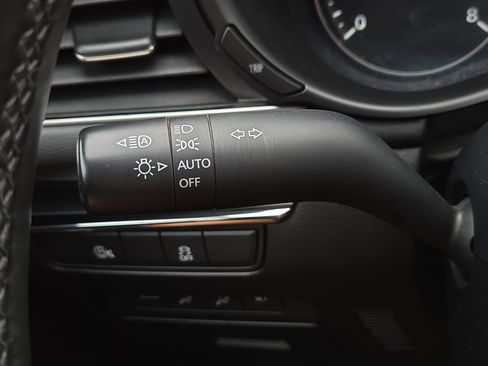 Used 2024 MAZDA MAZDA3 s image 22