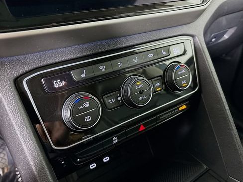Certified 2023 Volkswagen Atlas SEL AWD/4WD image 18