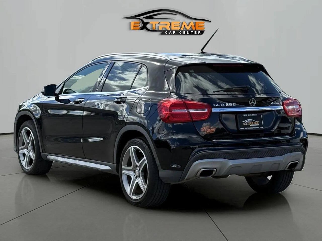 Used 2016 Mercedes-Benz GLA 250 4MATIC image 4