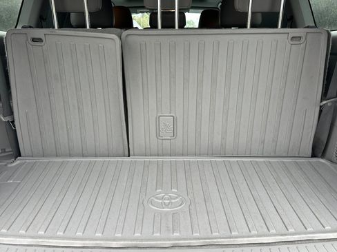 Used 2017 Toyota Highlander Limited image 20