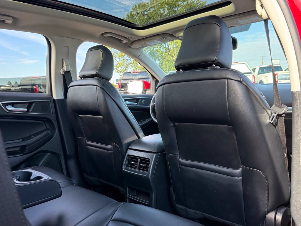Certified 2022 Ford Edge SEL w/ Convenience Package AWD/4WD image 16