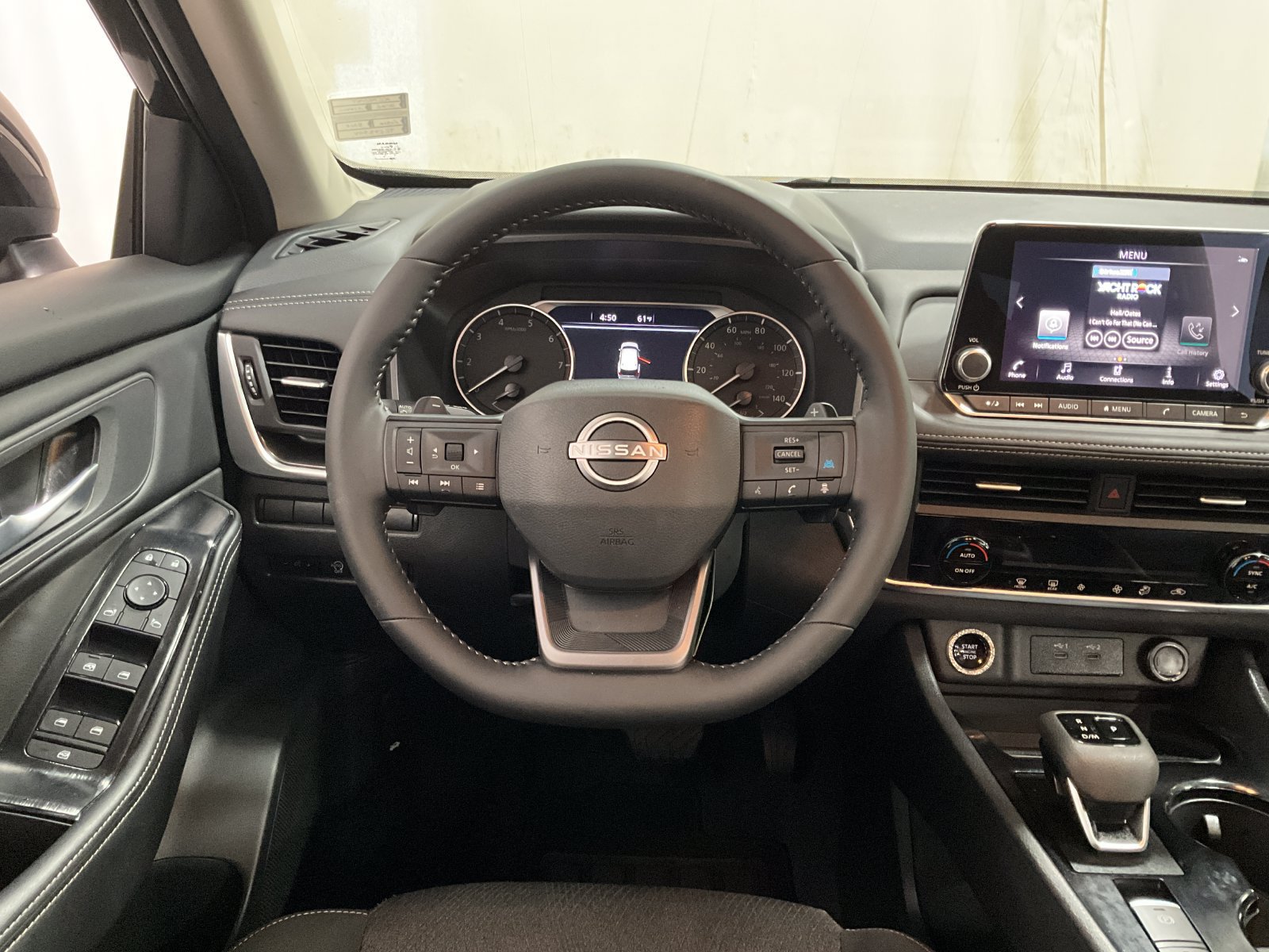 Used 2026 Nissan Rogue SV AWD/4WD image 7