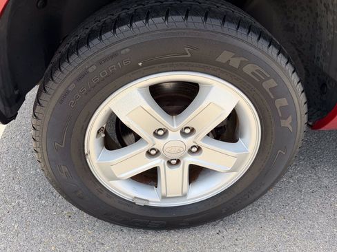 Used 2009 Kia Sportage LX AWD/4WD image 16