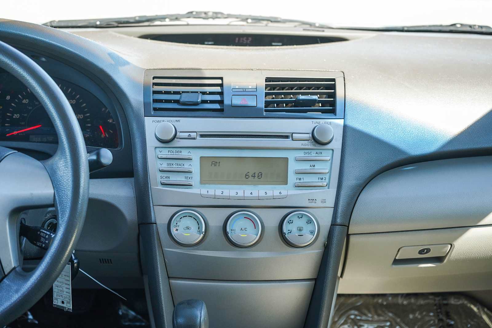 Used 2007 Toyota Camry LE FWD image 14
