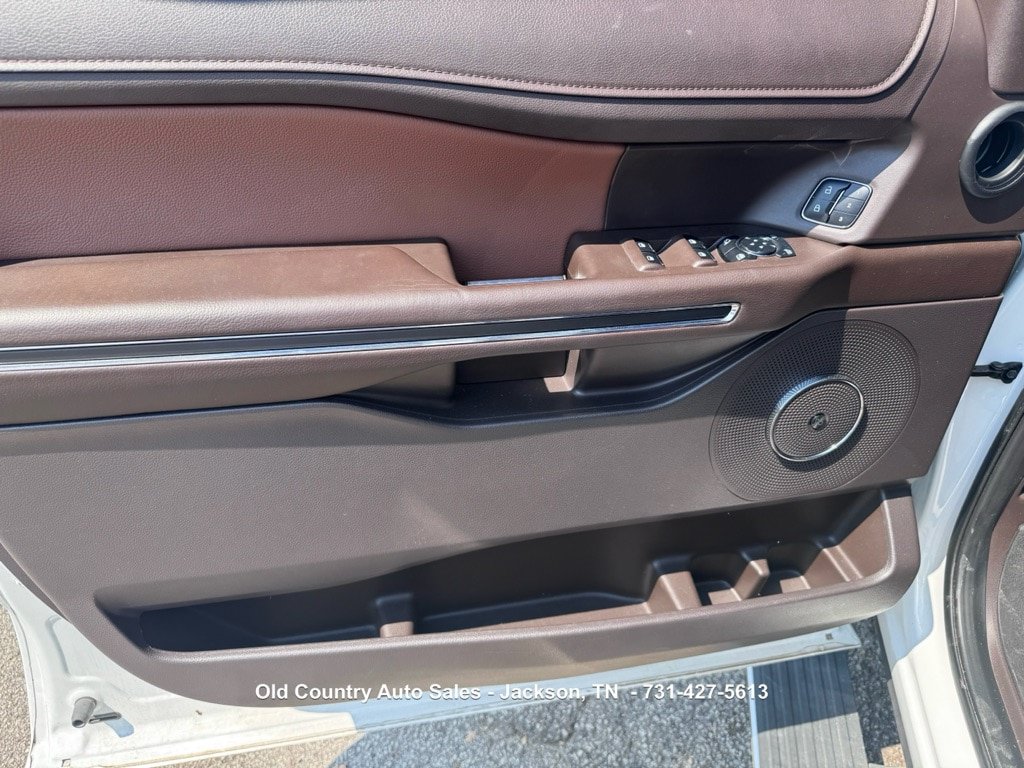 Used 2023 Ford Expedition Max King Ranch RWD image 17