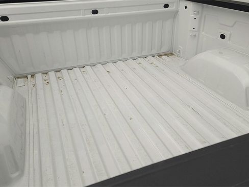 Certified 2025 Chevrolet Silverado 1500 LT image 33