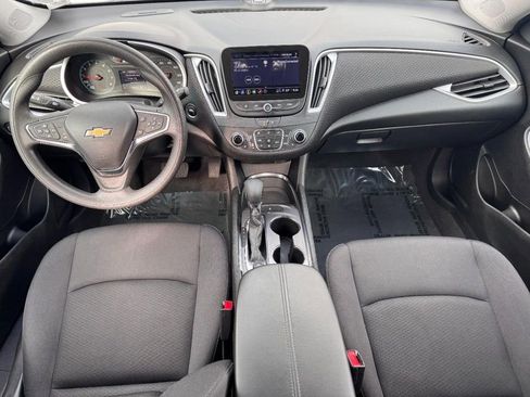 Used 2023 Chevrolet Malibu LT FWD image 15